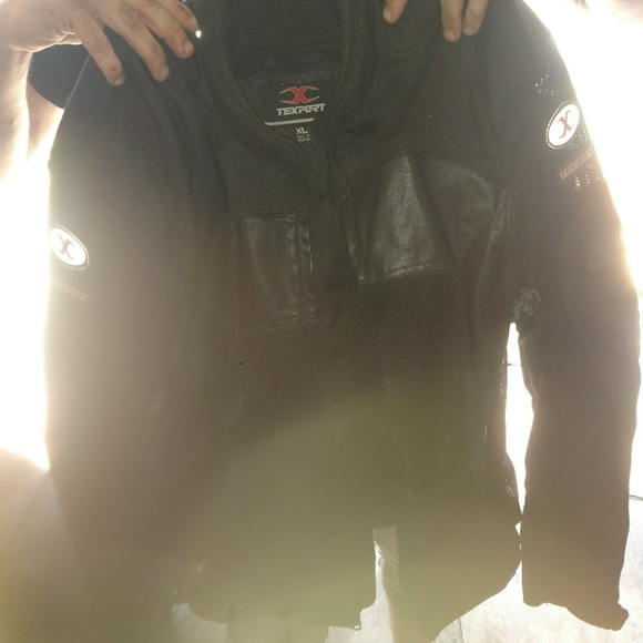 Motorcycle jacket - Picture 2 of 2